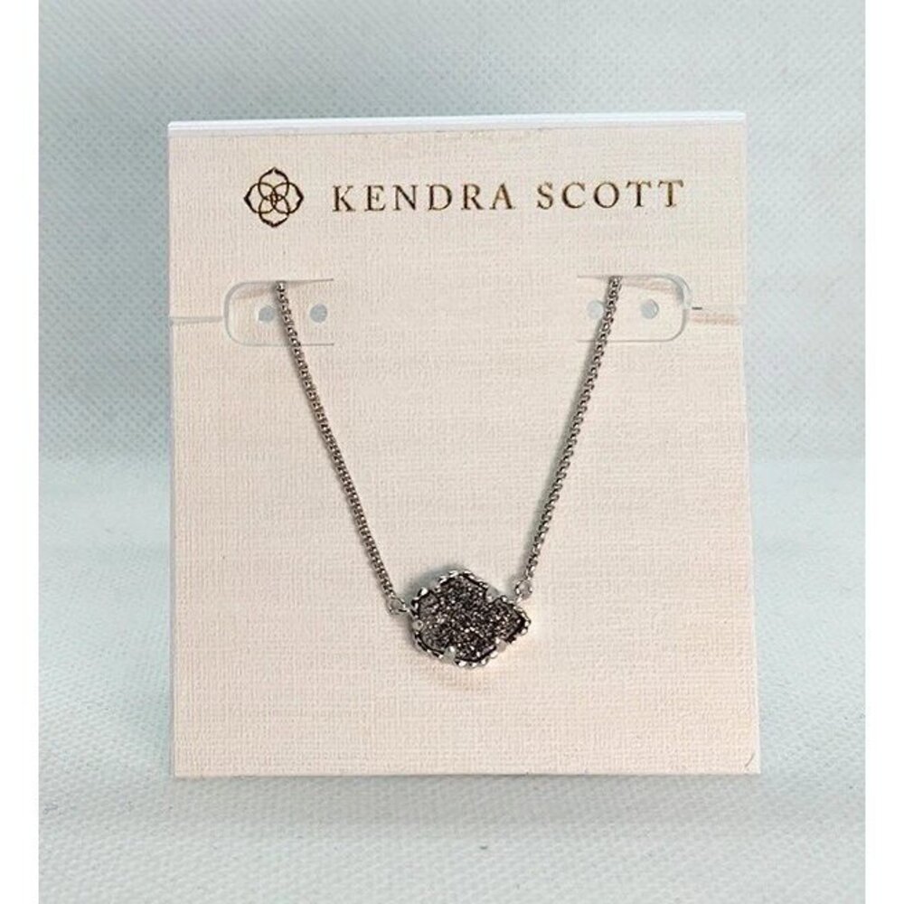 Kendra Scott Tess Silver Pendant Necklace In Platinum Drusy